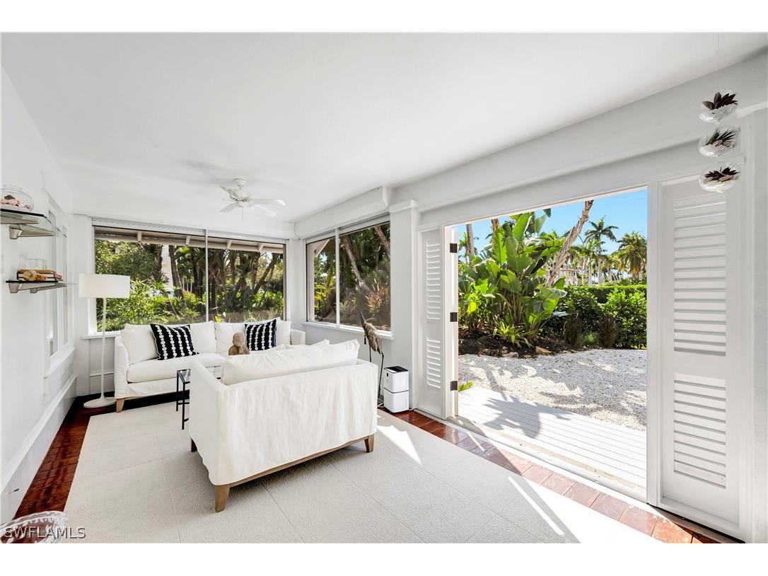 1375 Gordon Drive Naples FL 34102 226007225 image6