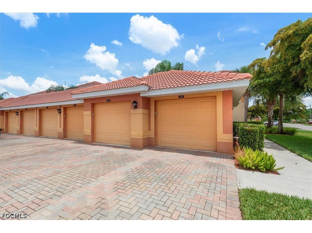 13750 Julias Way #528 Fort Myers FL 33919 2026022520 image2
