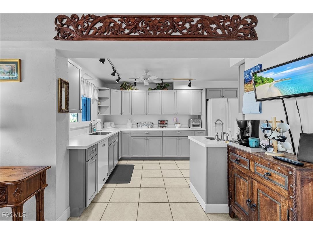 13750 Ox Bow Road Fort Myers FL 33905 2025021380 image5