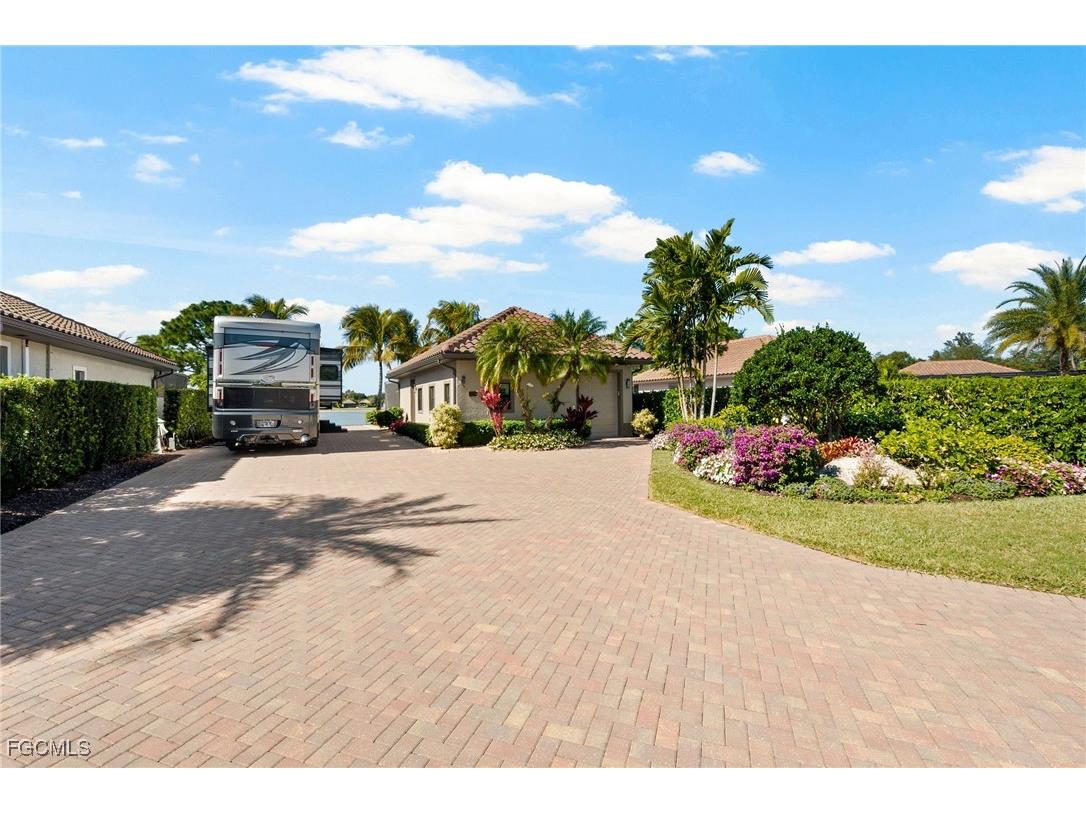 13755 Golden Palms Circle Fort Myers FL 33913 2026002831 image1