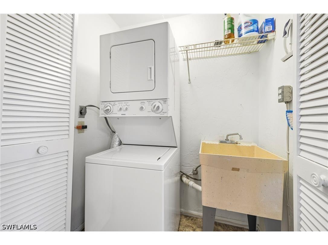 1376 Chesapeake Avenue #2 Naples FL 34102 226018810 image18
