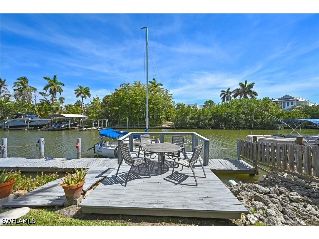 1376 Chesapeake Avenue #2 Naples FL 34102 226018810 image3