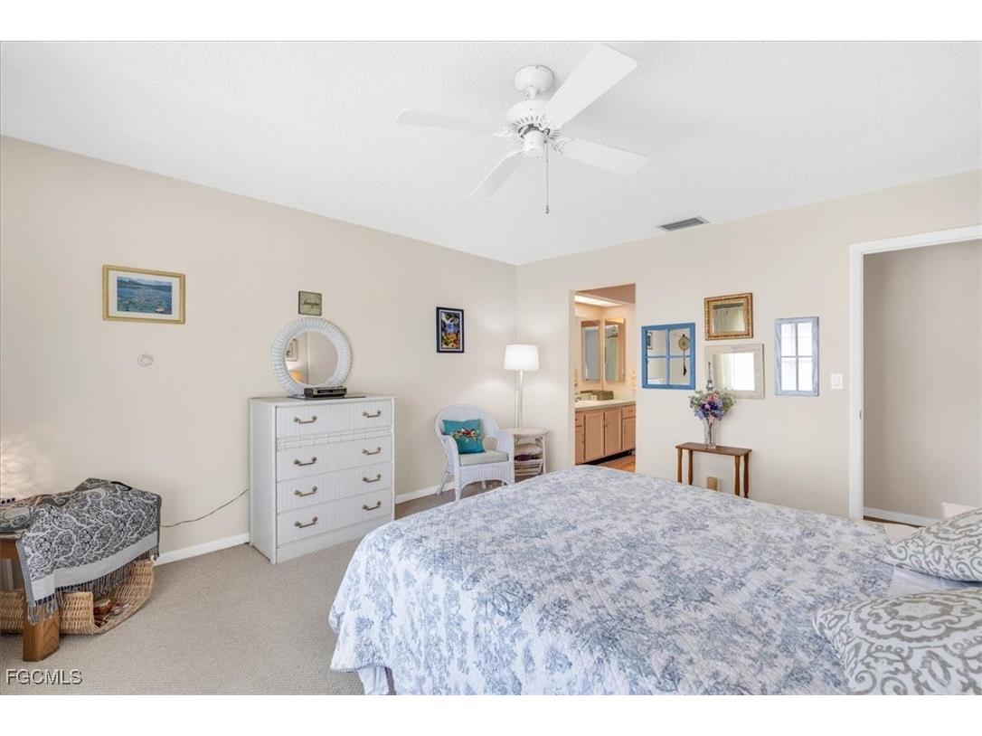 1376 S Brandywine Circle #4 Fort Myers FL 33919 2025008854 image17