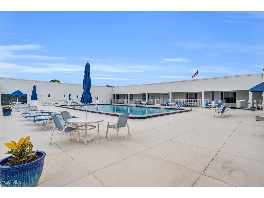 1376 S Brandywine Circle #4 Fort Myers FL 33919 2025008854 image27