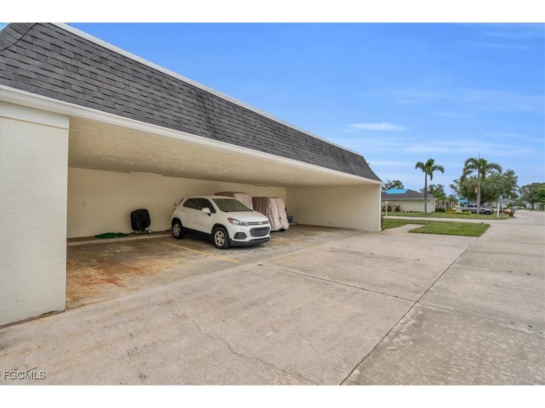 1376 S Brandywine Circle #4 Fort Myers FL 33919 2025008854 image3