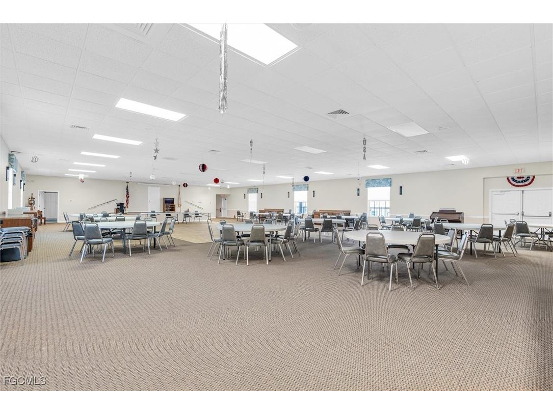 1376 S Brandywine Circle #4 Fort Myers FL 33919 2025008854 image33