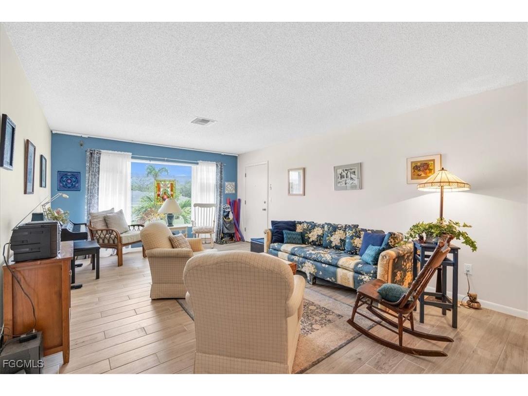 1376 S Brandywine Circle #4 Fort Myers FL 33919 2025008854 image6