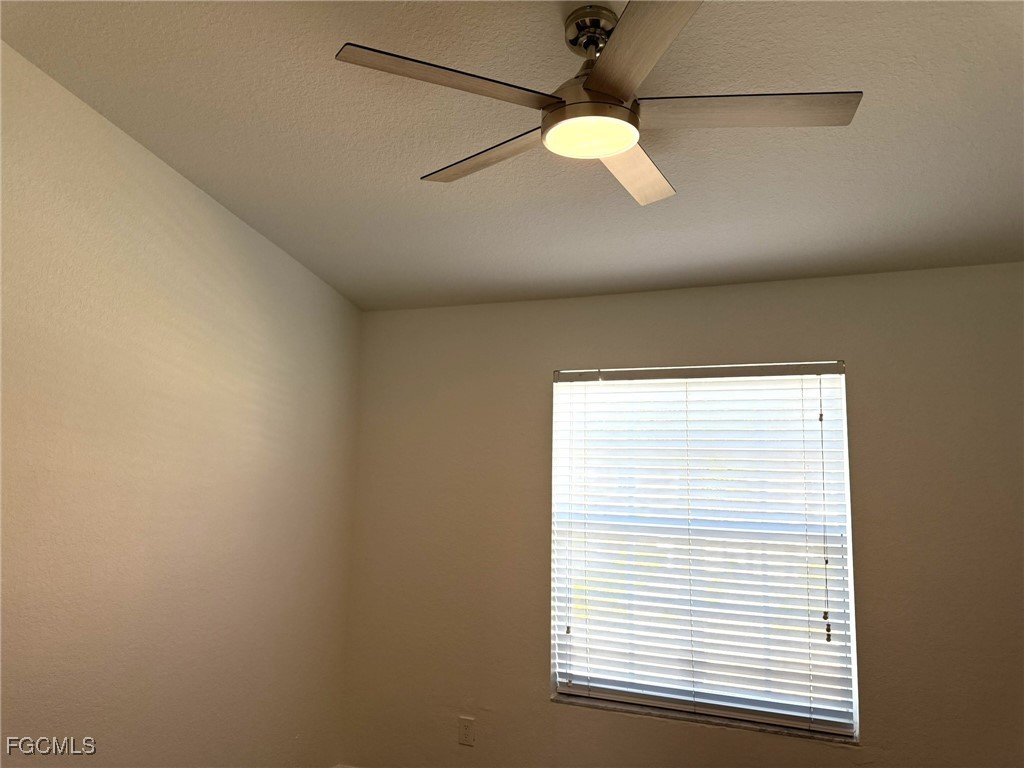 1376 Weeping Willow Court Cape Coral FL 33909 2026005471 image28