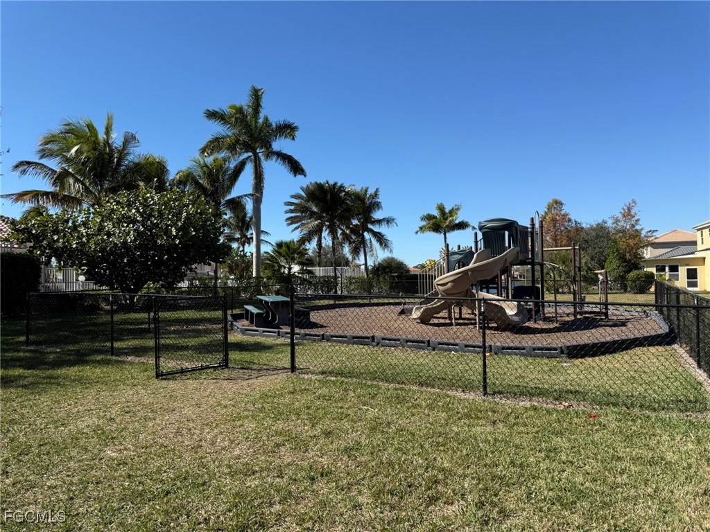 1376 Weeping Willow Court Cape Coral FL 33909 2026005471 image39