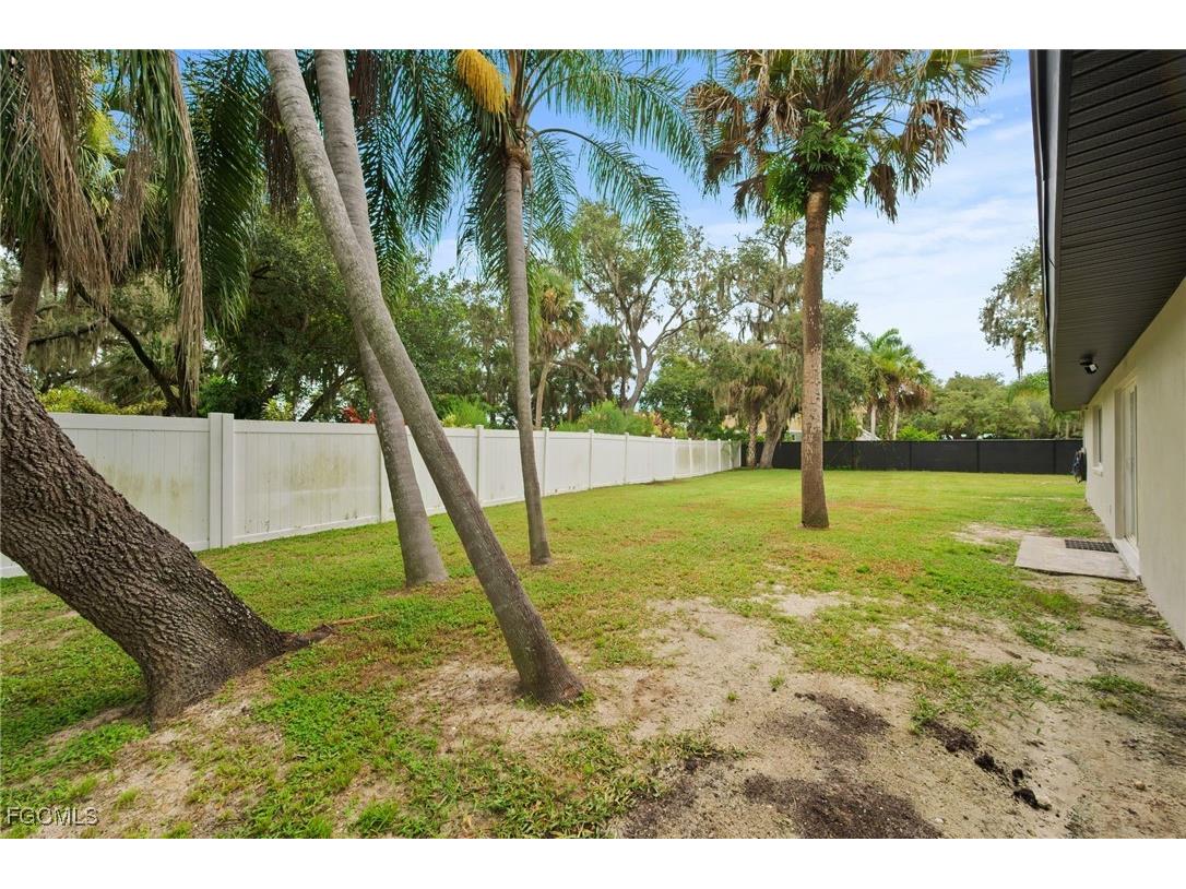 13764 River Forest Drive Fort Myers FL 33905 2025008501 image28