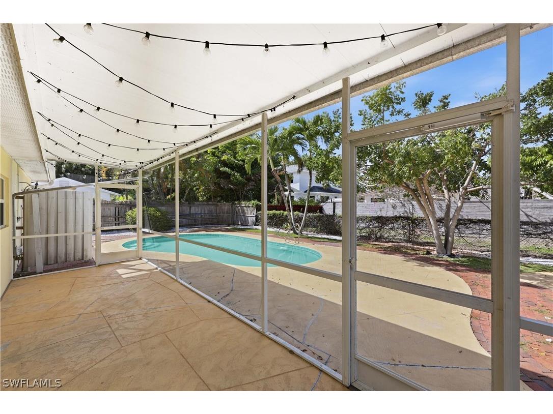 1377 11th Court N Naples FL 34102 226011140 image19