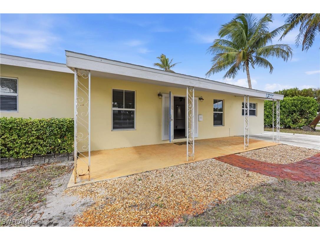 1377 11th Court N Naples FL 34102 226011140 image21