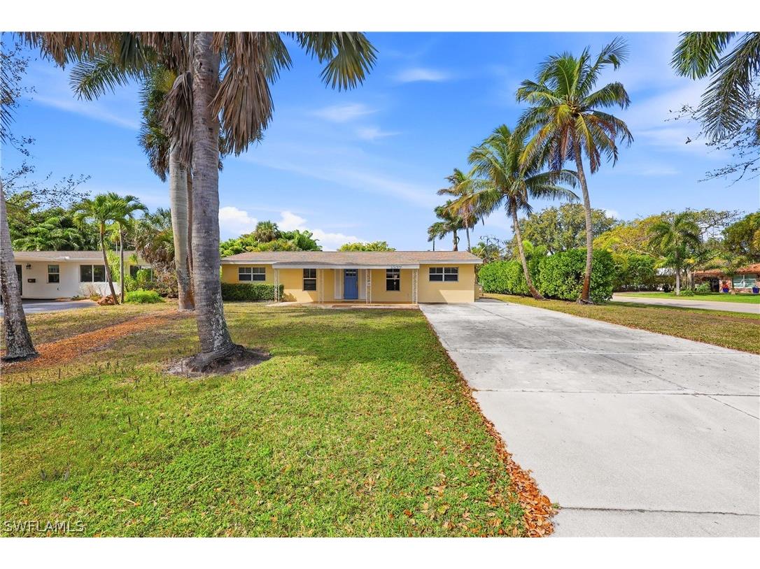 1377 11th Court N Naples FL 34102 226011140 image3
