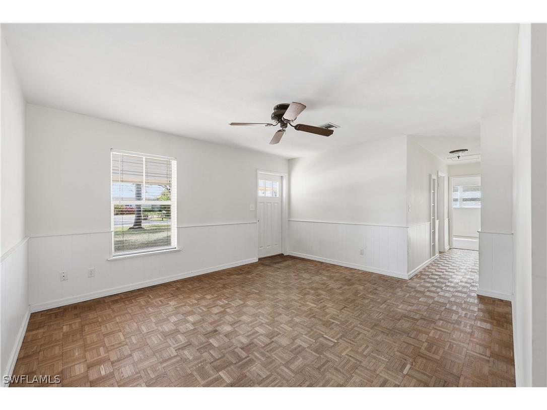 1377 11th Court N Naples FL 34102 226011140 image4