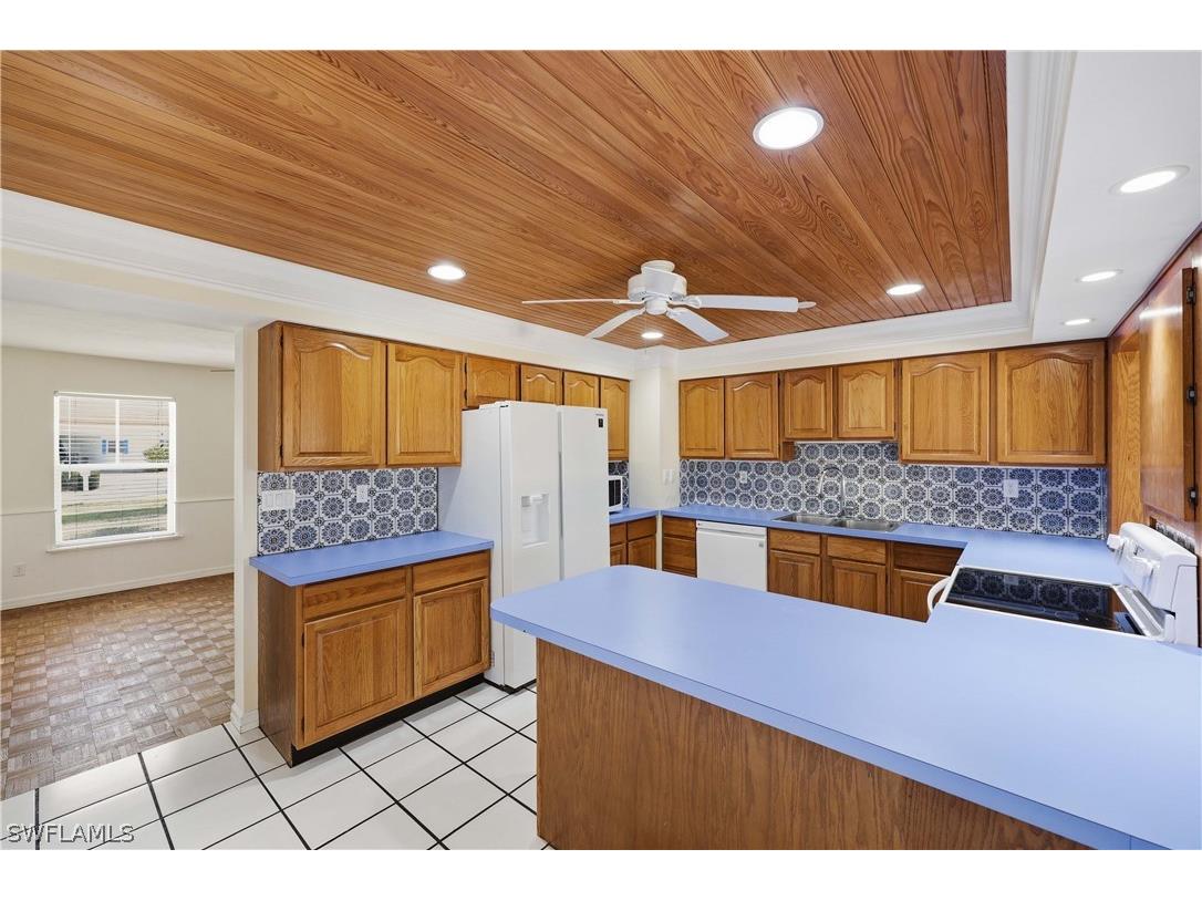 1377 11th Court N Naples FL 34102 226011140 image6