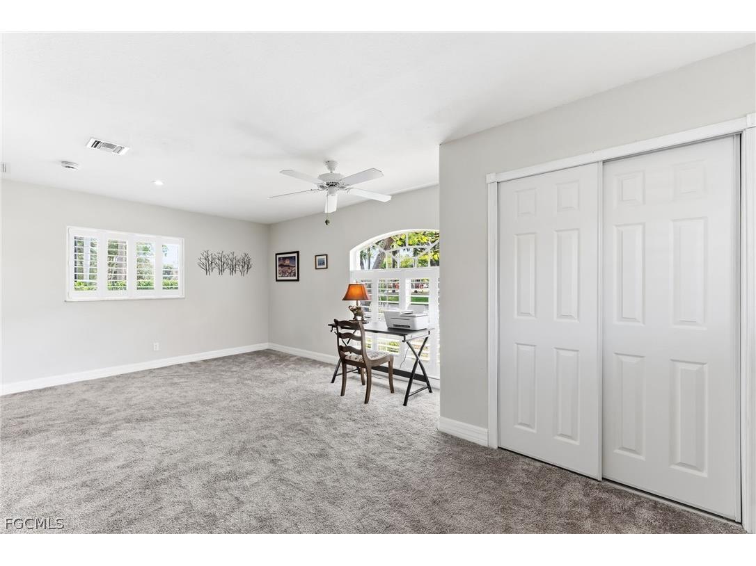 1377 Coconut Drive Fort Myers FL 33901 2026010739 image36