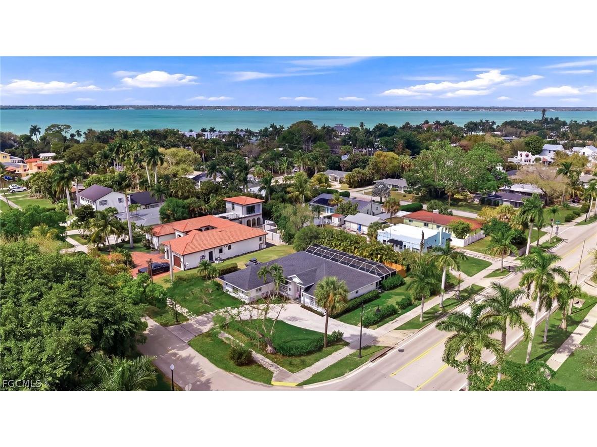 1377 Coconut Drive Fort Myers FL 33901 2026010739 image45