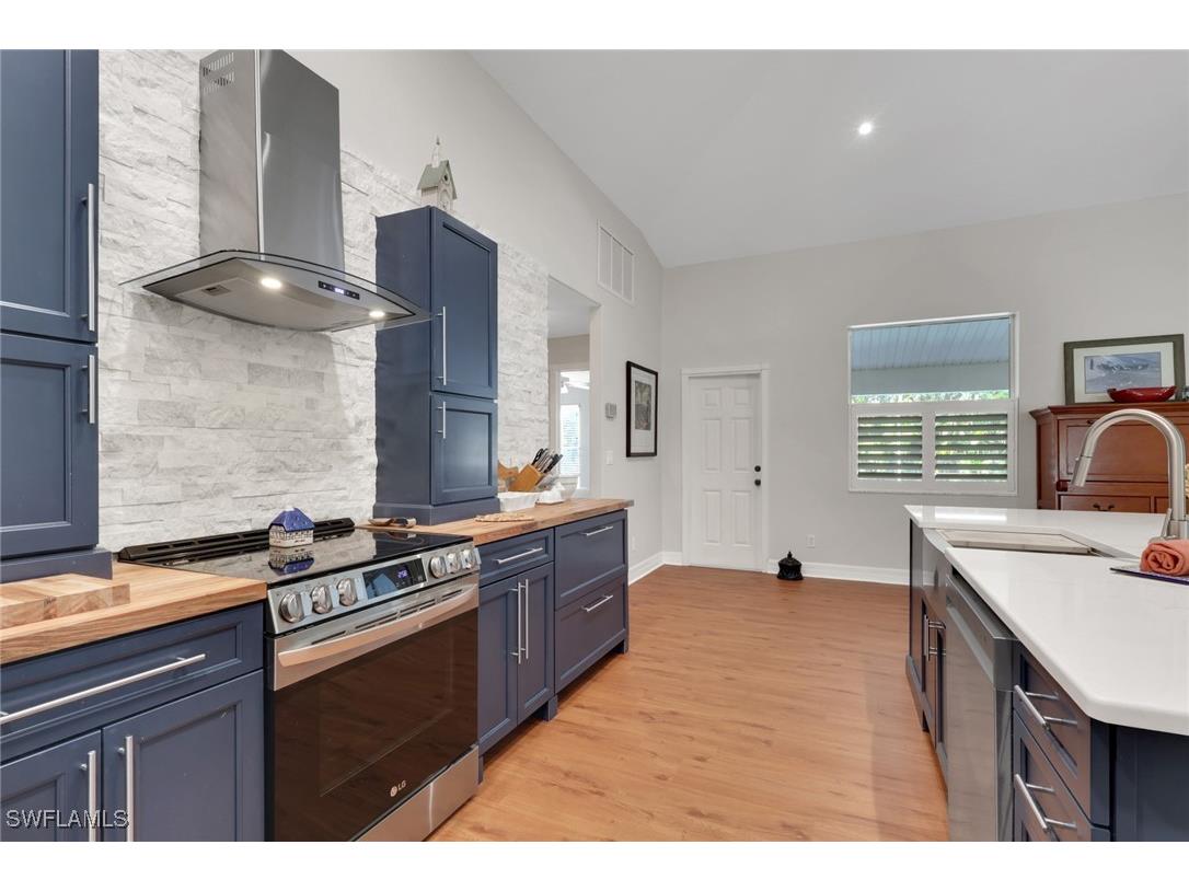 1377 Coconut Drive Fort Myers FL 33901 225077348 image15