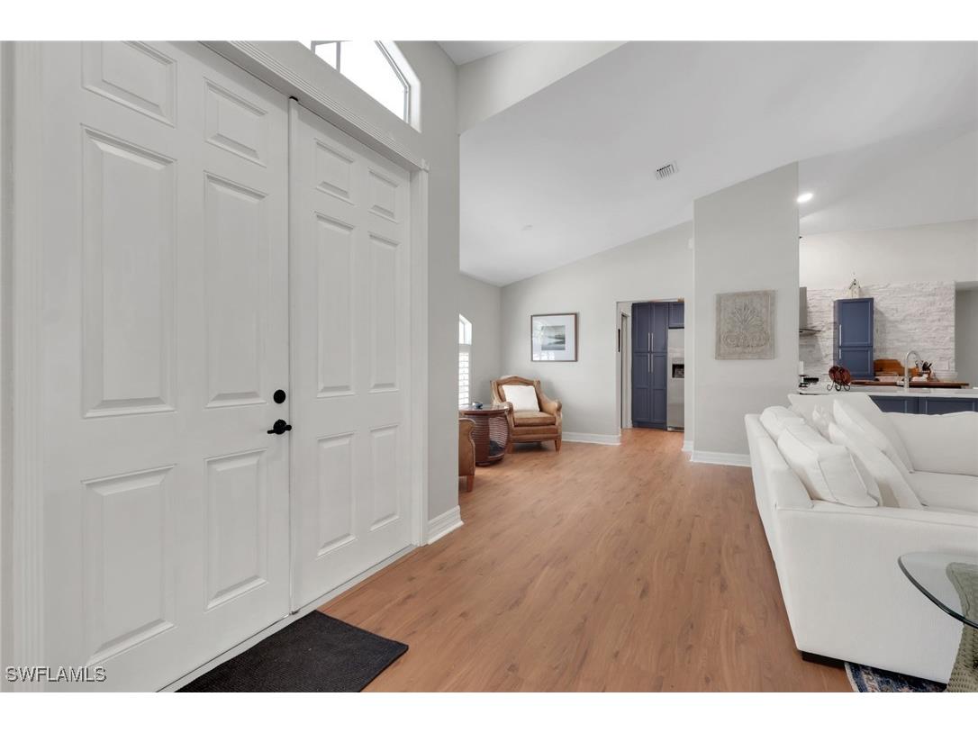 1377 Coconut Drive Fort Myers FL 33901 225077348 image4