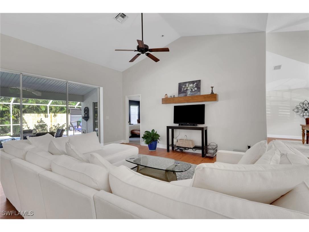 1377 Coconut Drive Fort Myers FL 33901 225077348 image9