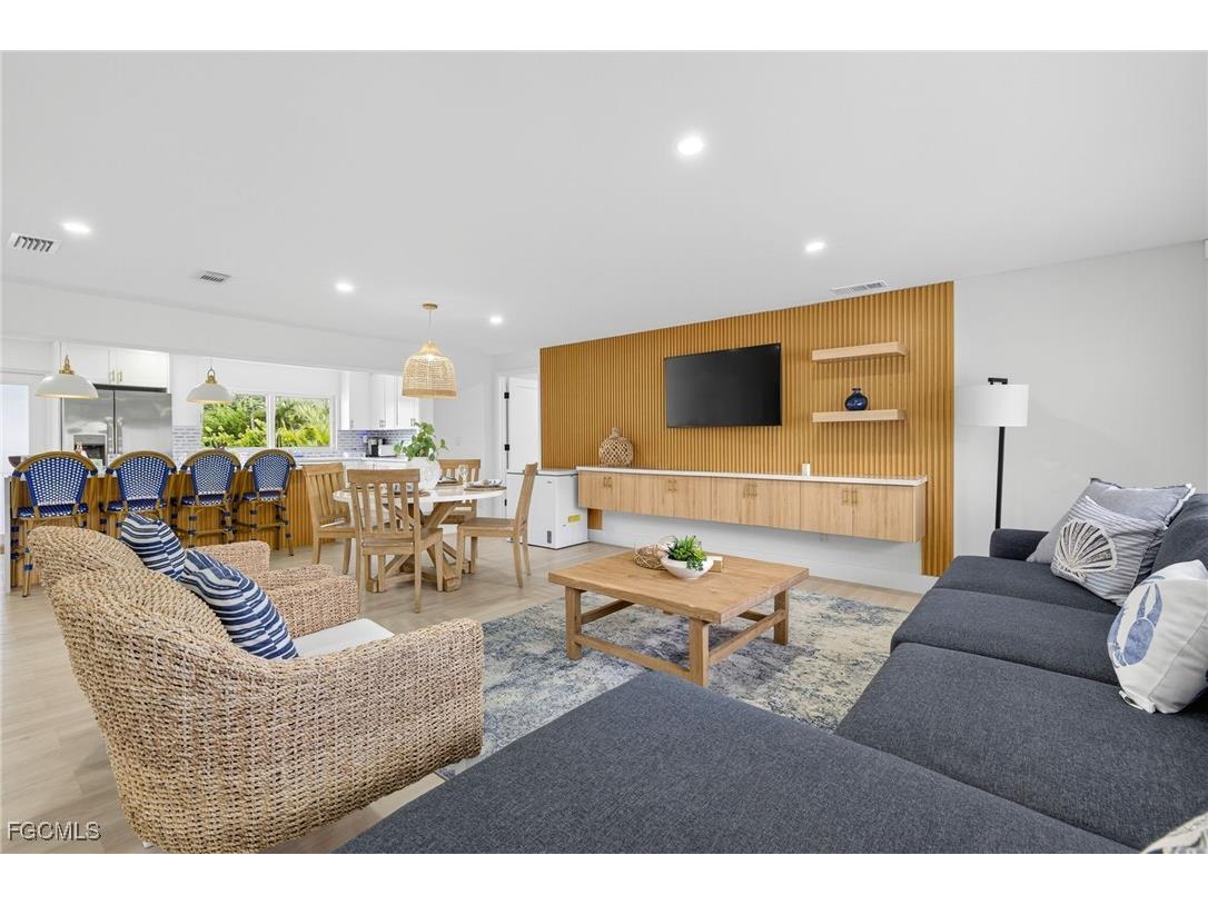 1377 Sand Castle Road Sanibel FL 33957 2025002607 image1