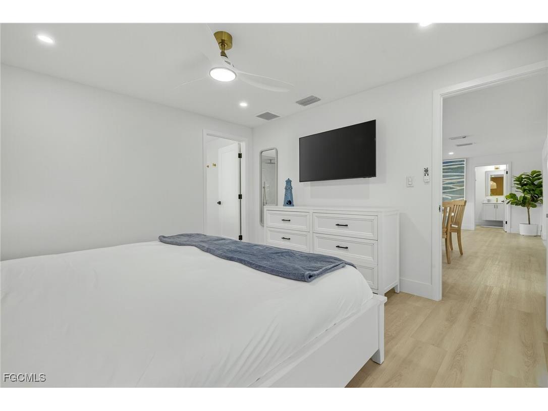 1377 Sand Castle Road Sanibel FL 33957 2025002607 image17