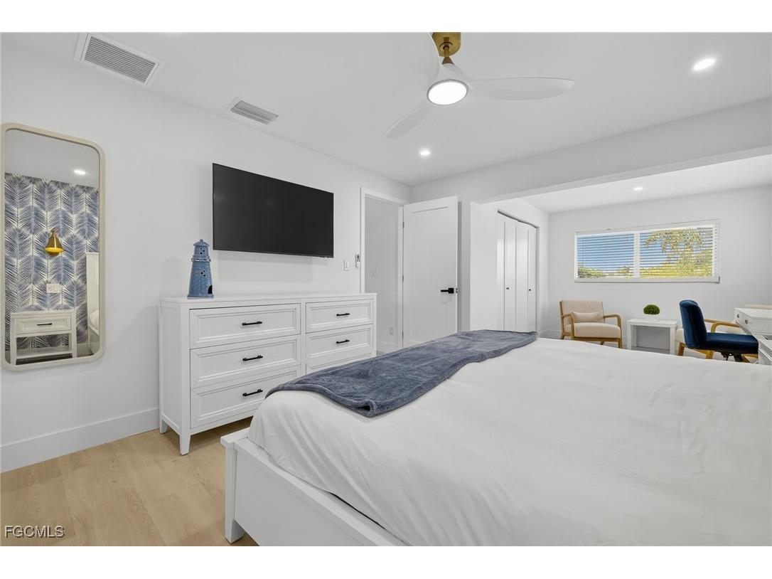 1377 Sand Castle Road Sanibel FL 33957 2025002607 image18