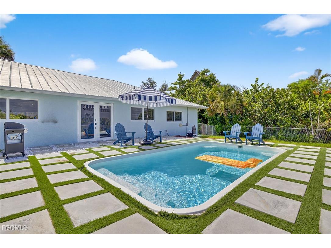 1377 Sand Castle Road Sanibel FL 33957 2025002607 image35