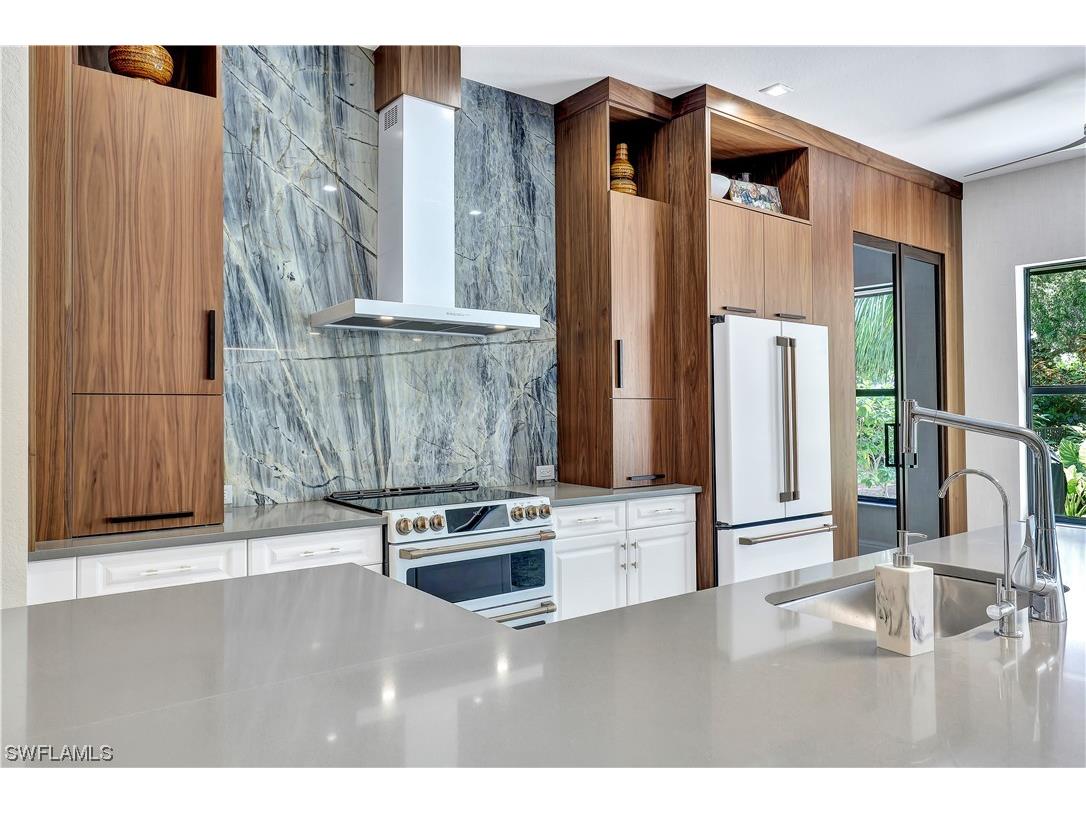 13772 Luna Drive Naples FL 34109 223025528 image1