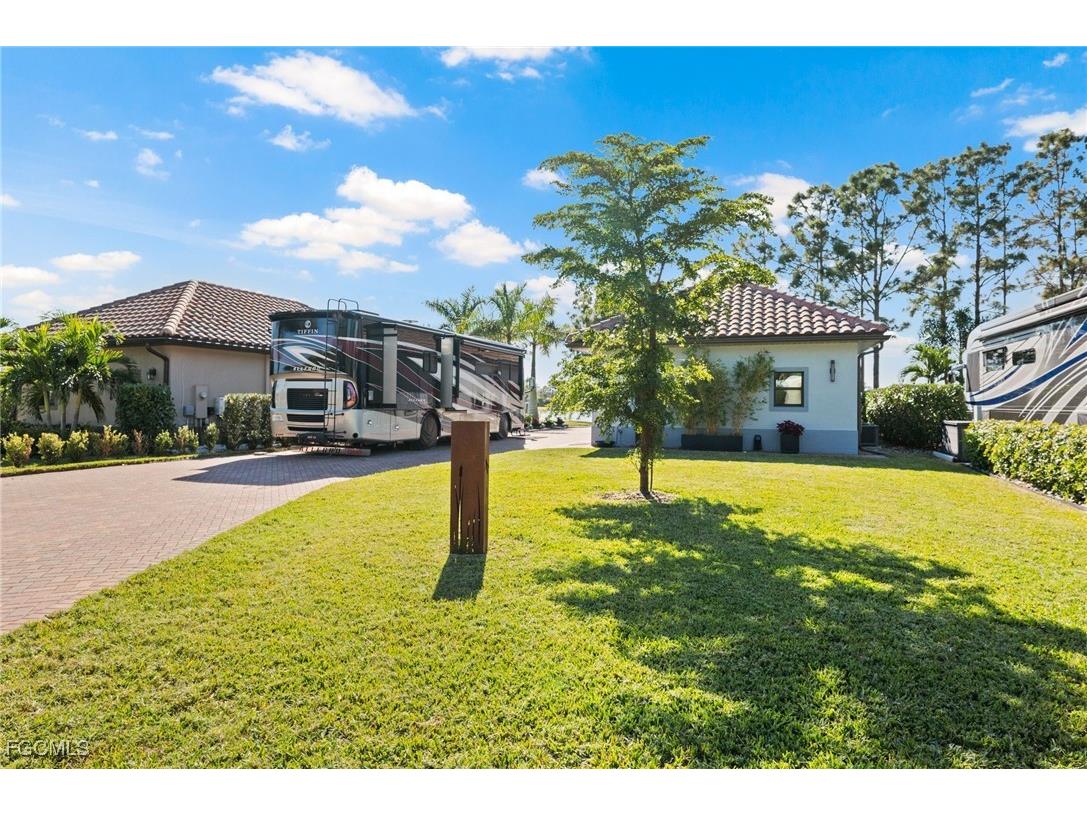 13779 Golden Palms Circle Fort Myers FL 33913 2025009011 image36