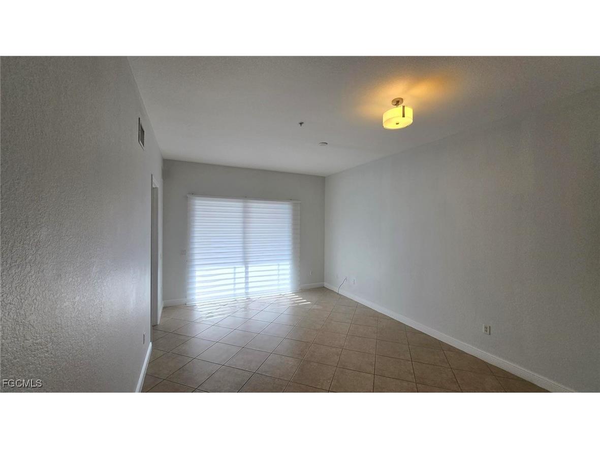 13780 Julias Way #1024 Fort Myers FL 33919 2025007776 image3