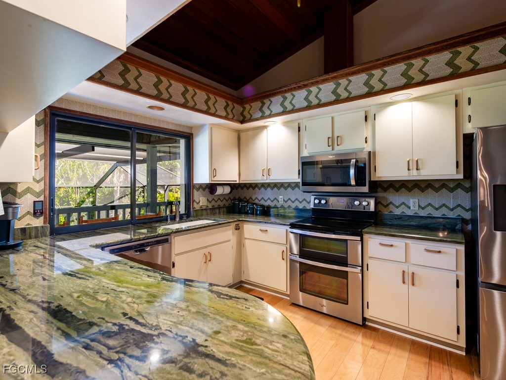 1379 Albatross Road Sanibel FL 33957 2026002013 image13