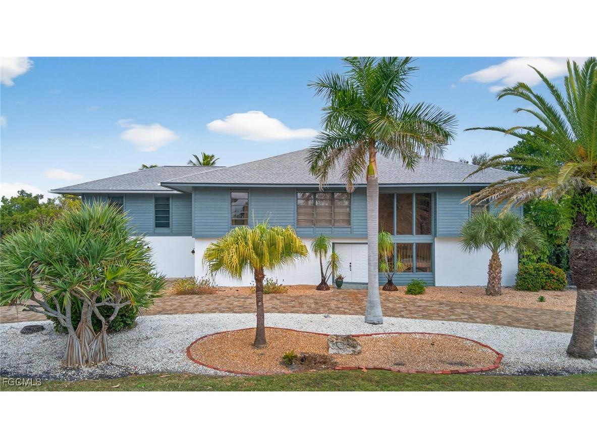 1379 Albatross Road Sanibel FL 33957 2026002013 image4