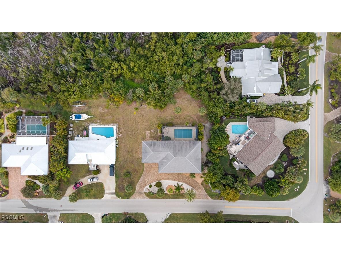 1379 Albatross Road Sanibel FL 33957 2026002013 image48