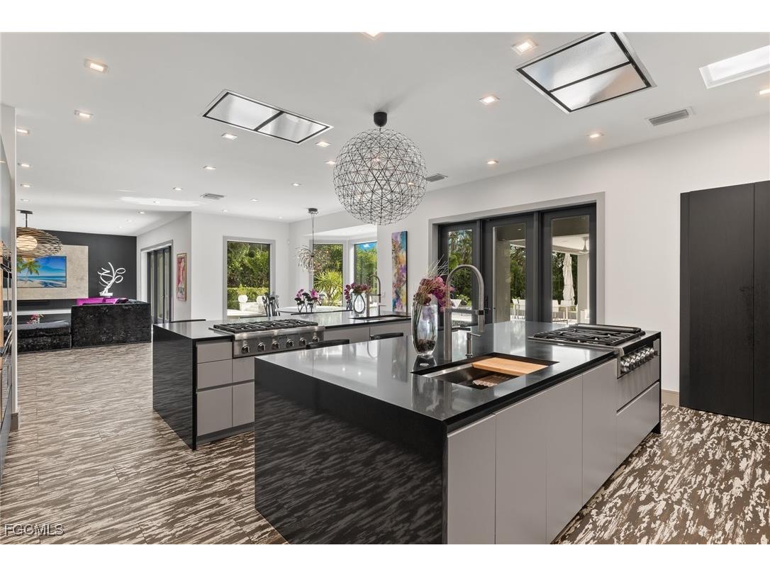 13792 Pine Villa Lane Fort Myers FL 33912 2025022571 image10