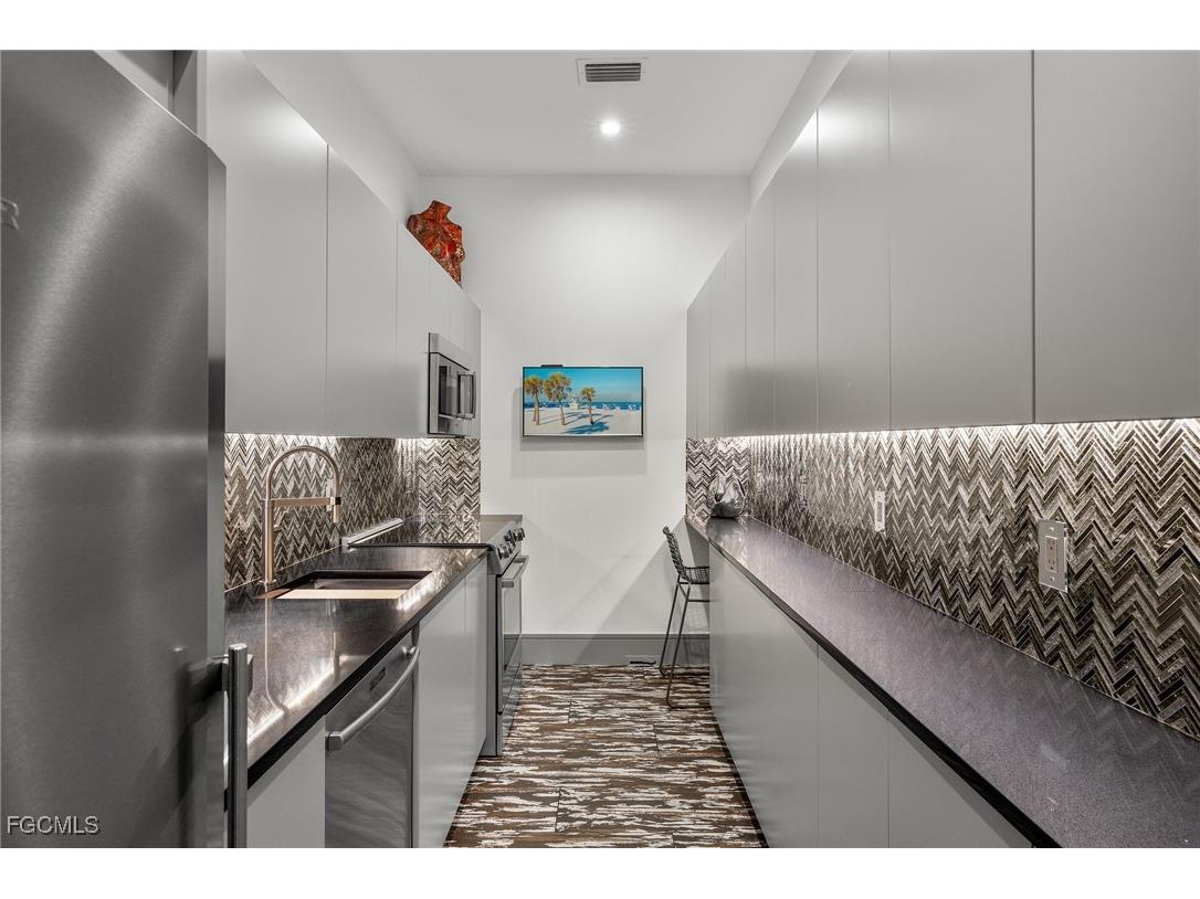 13792 Pine Villa Lane Fort Myers FL 33912 2025022571 image12