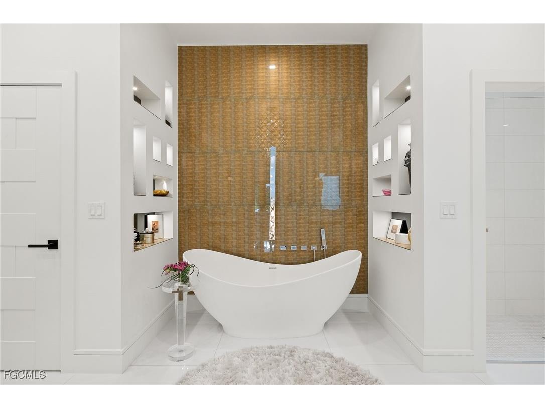 13792 Pine Villa Lane Fort Myers FL 33912 2025022571 image16