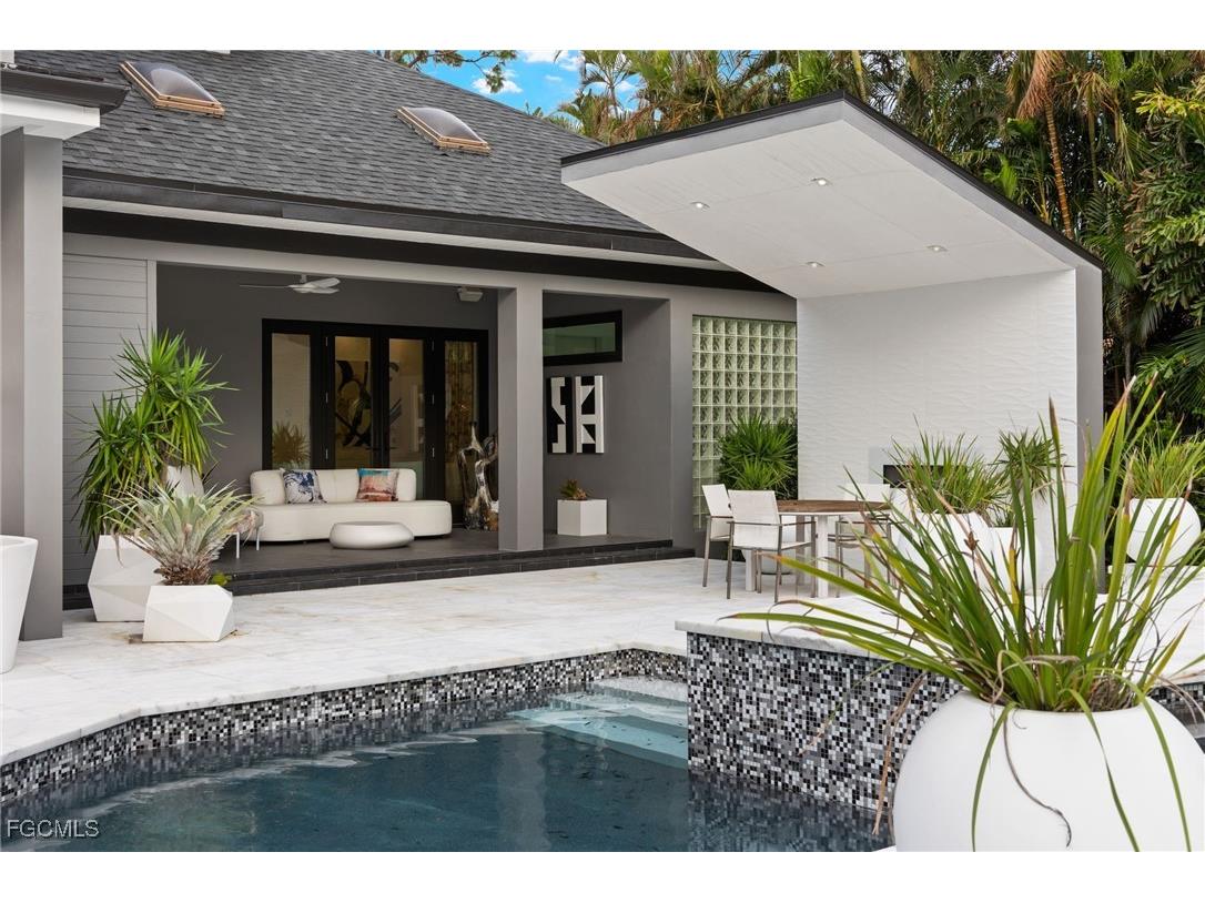 13792 Pine Villa Lane Fort Myers FL 33912 2025022571 image27