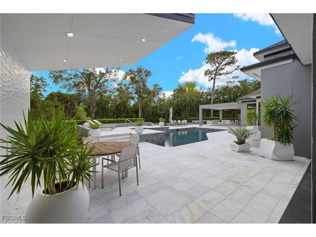 13792 Pine Villa Lane Fort Myers FL 33912 2025022571 image31