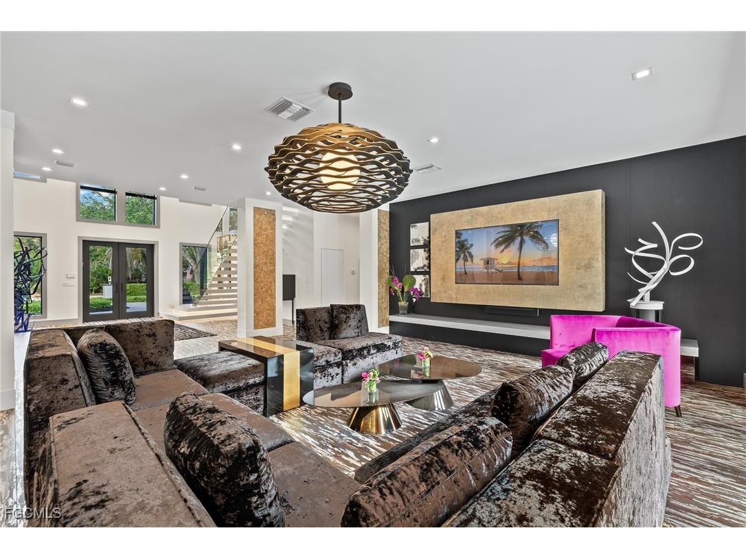 13792 Pine Villa Lane Fort Myers FL 33912 2025022571 image5