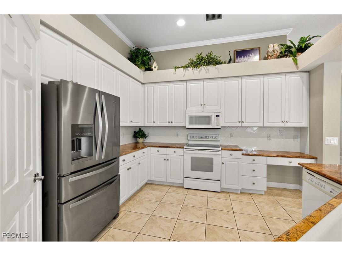 13796 Bald Cypress Circle Fort Myers FL 33907 2025018488 image16