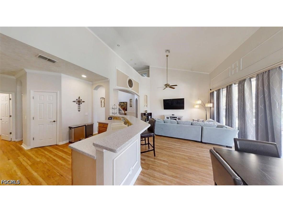 138 Burnt Pine Drive Naples FL 34119 2026014096 image3