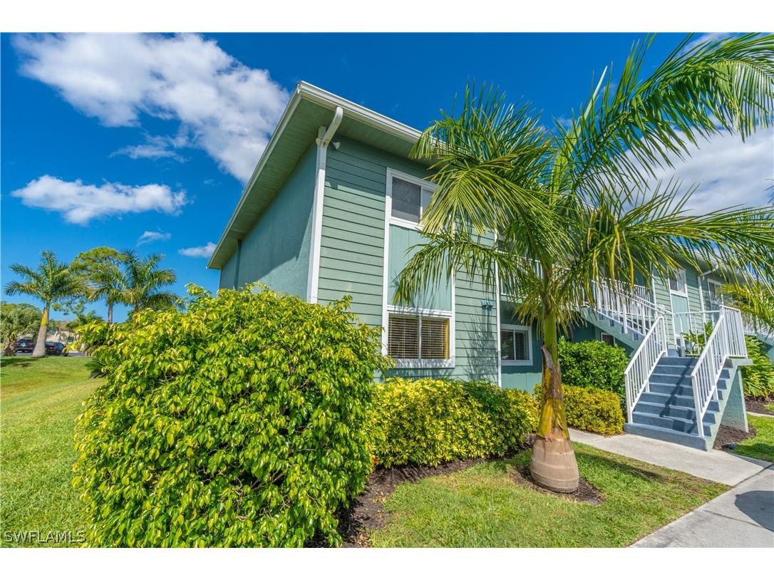 138 Cypress Way E #1 Naples FL 34110 224032471 image1