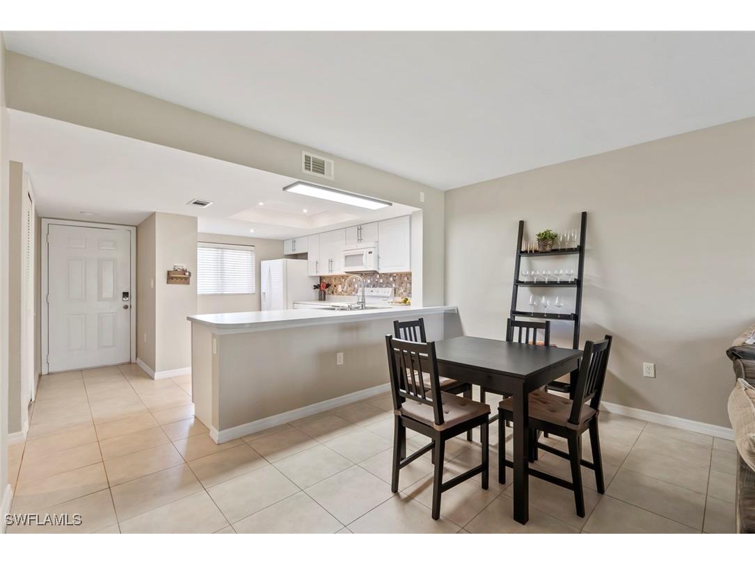 138 Cypress Way E #404 Naples FL 34110 225041160 image10