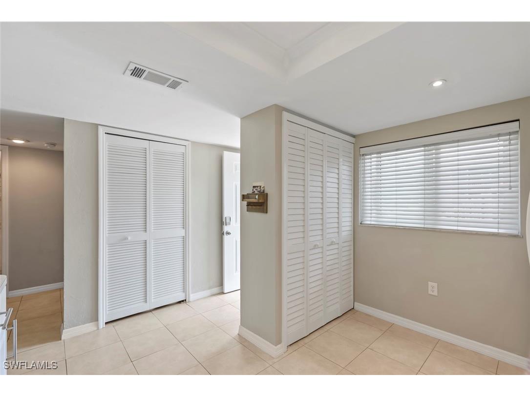 138 Cypress Way E #404 Naples FL 34110 225041160 image11