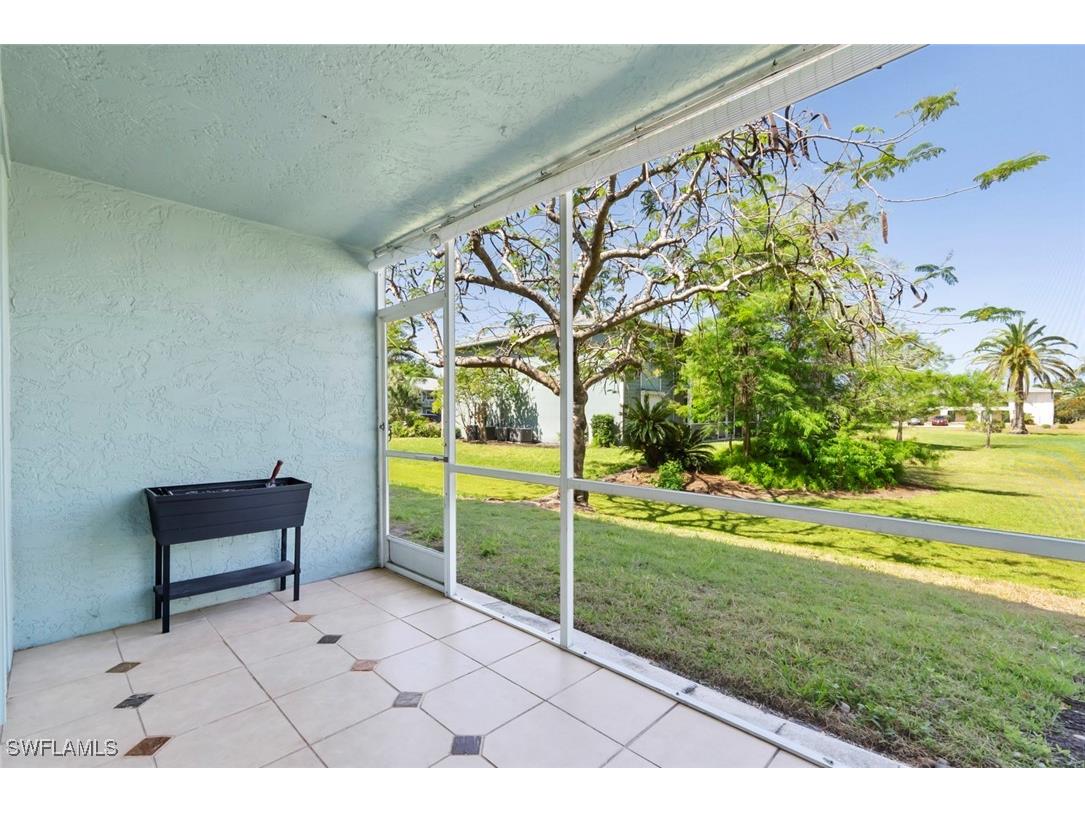 138 Cypress Way E #404 Naples FL 34110 225041160 image16