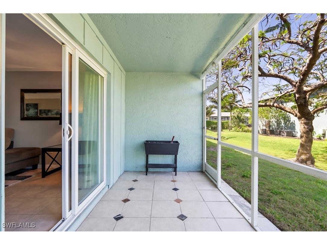 138 Cypress Way E #404 Naples FL 34110 225041160 image17