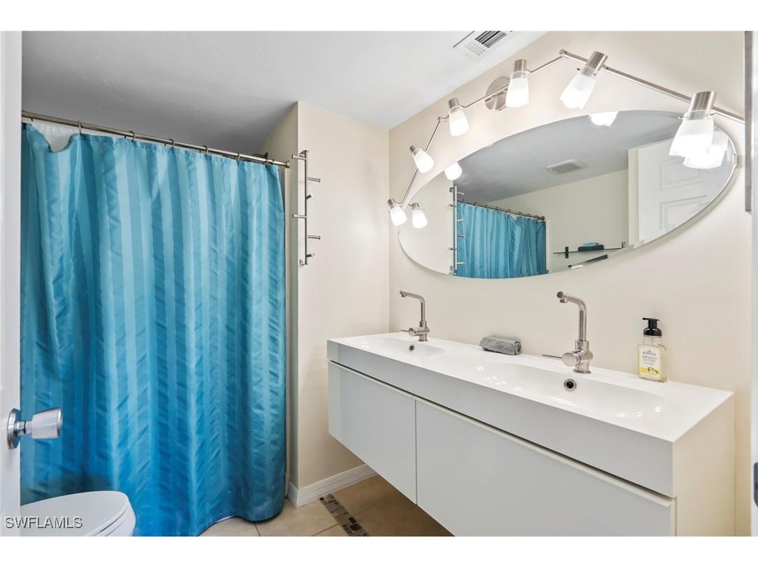 138 Cypress Way E #404 Naples FL 34110 225041160 image23