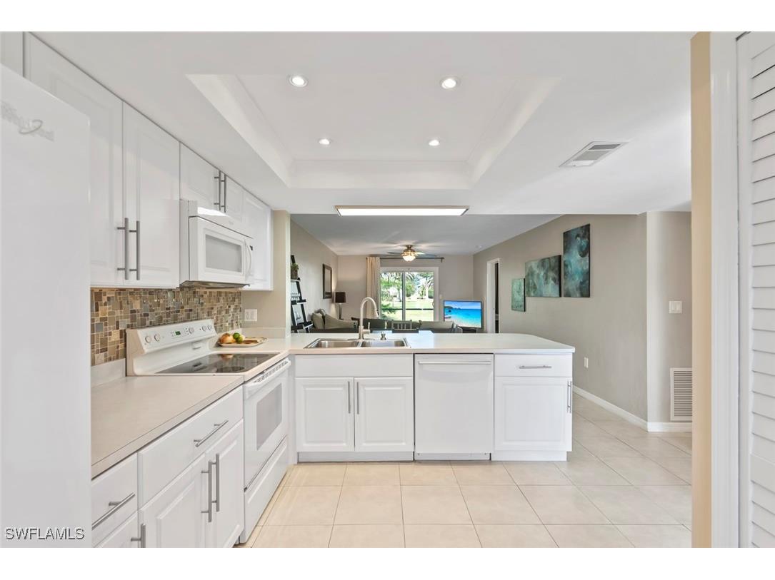 138 Cypress Way E #404 Naples FL 34110 225041160 image7