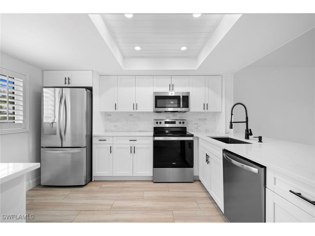 138 Cypress Way E #6 Naples FL 34110 224065695 image1
